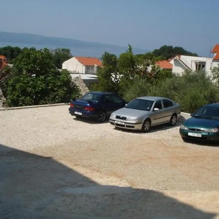 In With Sea View, Balcony, Air Conditioning, Wi-fi Duće