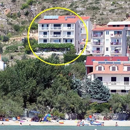 In With Sea View, Balcony, Air Conditioning, Wi-fi * Duće