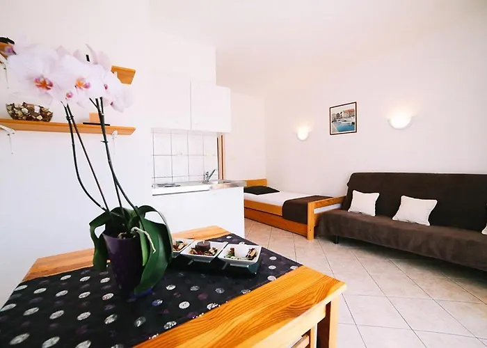 In With Sea View, Balcony, Air Conditioning, Wi-fi Appartamento *