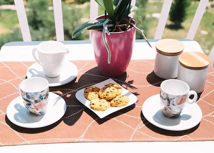 In With Sea View, Balcony, Air Conditioning, Wi-fi Duće