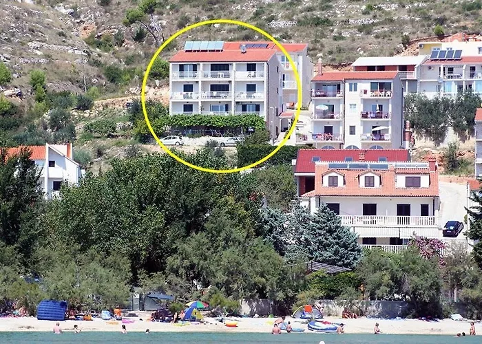 In With Sea View, Balcony, Air Conditioning, Wi-fi * Duće