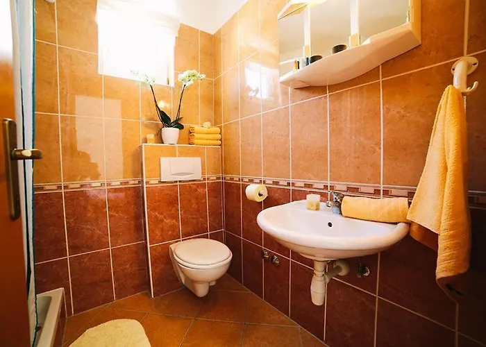 In With Sea View, Balcony, Air Conditioning, Wi-fi Appartamento Duće